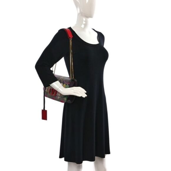 VALENTINO GARAVANI Authentic Flower Shoulder Bag with Snakeskin Logo - Picture 2 of 9